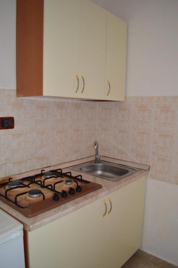 Hotel Ridal Vlore Exterior photo